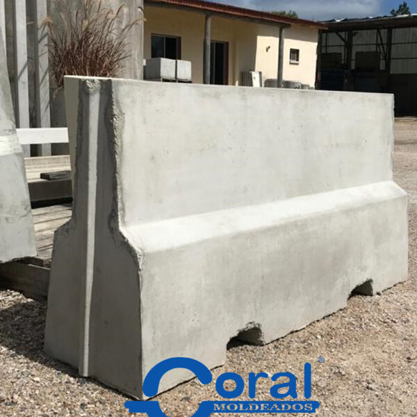 Barrera tipo New Jersey